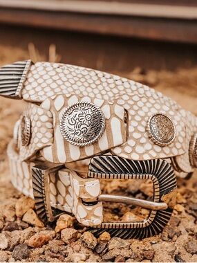 NWT Freebird Coin Belt White Snake XS – Sold Out Online – Retail $175